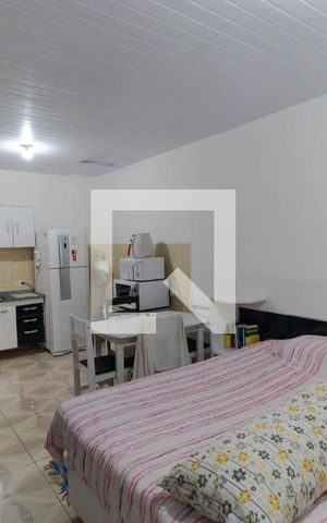 Casa à venda com 160m², 4 quartos e sem vaga Casa à venda com 160m², 4 quartos e sem vagaKitnet (Edícula)