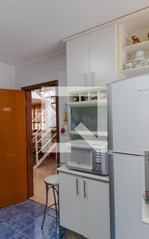 Casa para alugar com 180m², 3 quartos e 5 vagasCozinha 01