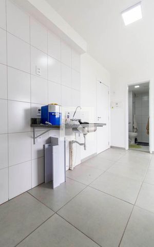 Apartamento para alugar com 34m², 2 quartos e sem vaga Apartamento para alugar com 34m², 2 quartos e sem vagaCozinha e Área de Serviço