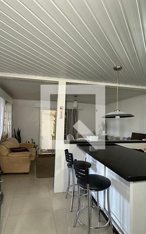 Casa à venda com 140m², 3 quartos e 2 vagasCozinha