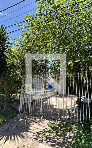 Casa à venda com 140m², 3 quartos e 2 vagasFachada