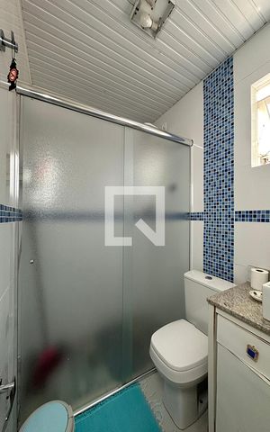 Casa à venda com 140m², 3 quartos e 2 vagasBanheiro Social