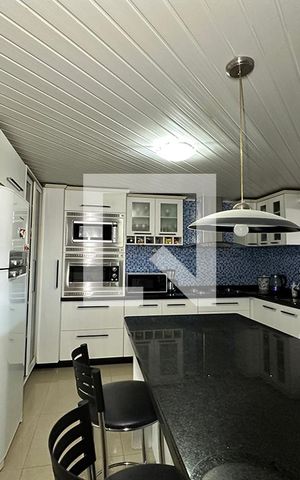 Casa à venda com 140m², 3 quartos e 2 vagasCozinha