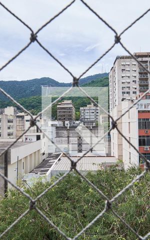 Apartamento à venda com 80m², 2 quartos e 1 vaga Apartamento à venda com 80m², 2 quartos e 1 vagaSala Vista