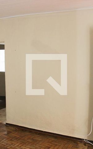 Casa à venda com 200m², 2 quartos e 2 vagasSala