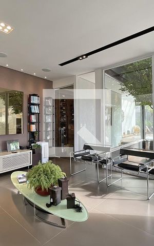 Casa à venda com 600m², 4 quartos e 4 vagas Casa à venda com 600m², 4 quartos e 4 vagasEspaço Gourmet