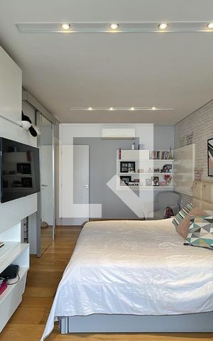 Casa à venda com 600m², 4 quartos e 4 vagas Casa à venda com 600m², 4 quartos e 4 vagasSuíte 2