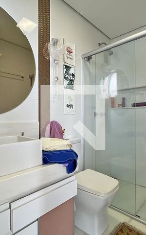 Casa à venda com 600m², 4 quartos e 4 vagas Casa à venda com 600m², 4 quartos e 4 vagasBanheiro da Suíte 2