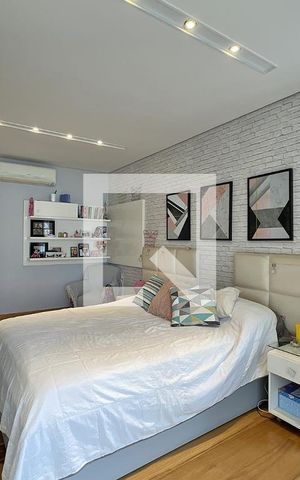 Casa à venda com 600m², 4 quartos e 4 vagas Casa à venda com 600m², 4 quartos e 4 vagasSuíte 2