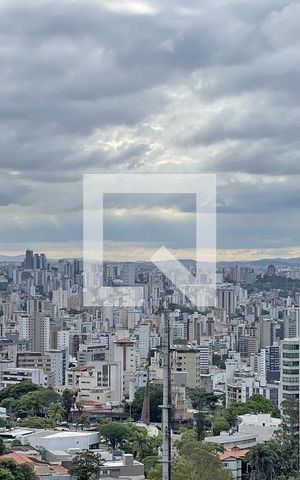 Casa à venda com 600m², 4 quartos e 4 vagas Casa à venda com 600m², 4 quartos e 4 vagasVista da Suíte Master
