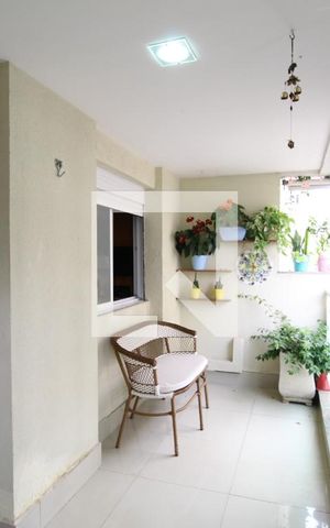 Apartamento à venda com 77m², 3 quartos e 1 vagaVaranda