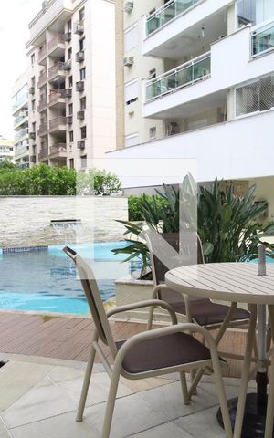 Apartamento à venda com 77m², 3 quartos e 1 vagaPiscina