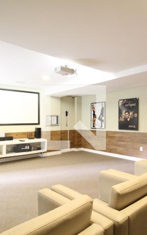 Apartamento à venda com 77m², 3 quartos e 1 vagaCinema