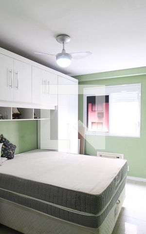 Apartamento à venda com 77m², 3 quartos e 1 vagaQuarto 3 - Suíte