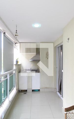 Apartamento à venda com 77m², 3 quartos e 1 vagaVaranda