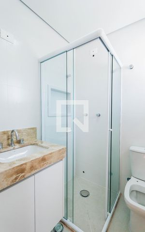 Casa para alugar com 650m², 5 quartos e 4 vagas Casa para alugar com 650m², 5 quartos e 4 vagasBanheiro - Suíte 2