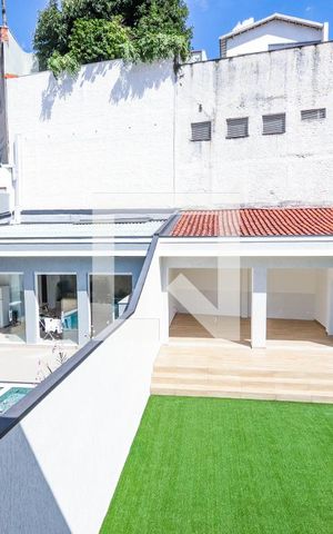 Casa para alugar com 650m², 5 quartos e 4 vagas Casa para alugar com 650m², 5 quartos e 4 vagasVista - Suíte 3