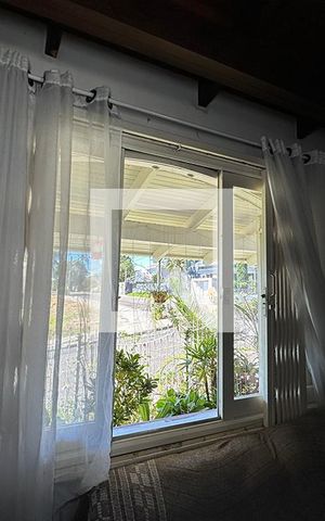 Casa à venda com 270m², 3 quartos e 2 vagasSala