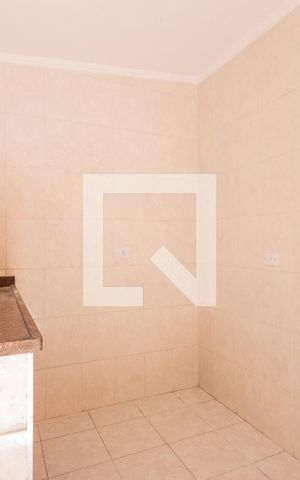 Casa à venda com 100m², 2 quartos e sem vaga Casa à venda com 100m², 2 quartos e sem vagaCozinha