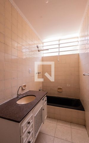 Casa à venda com 100m², 2 quartos e sem vaga Casa à venda com 100m², 2 quartos e sem vagaBanheiro Social