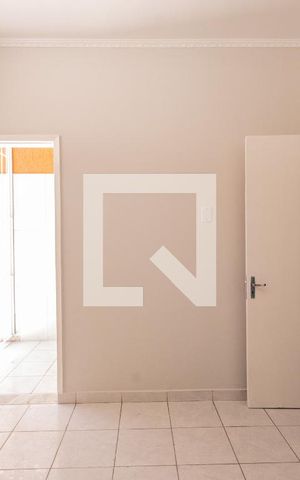 Casa à venda com 100m², 2 quartos e sem vaga Casa à venda com 100m², 2 quartos e sem vagaSala reversivel 1