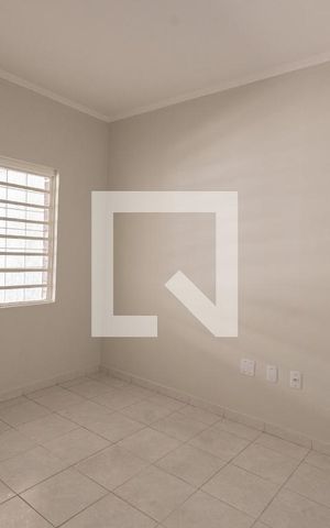 Casa à venda com 100m², 2 quartos e sem vaga Casa à venda com 100m², 2 quartos e sem vagaSala reversivel 2
