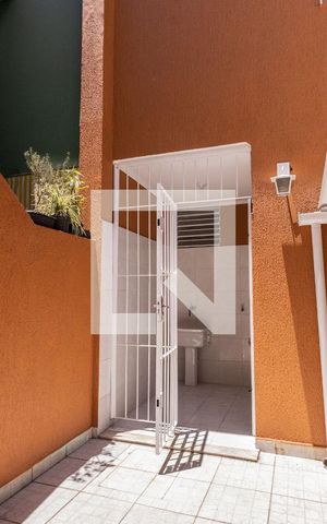 Casa à venda com 100m², 2 quartos e sem vaga Casa à venda com 100m², 2 quartos e sem vagaÁrea externa
