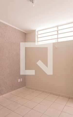 Casa à venda com 100m², 2 quartos e sem vaga Casa à venda com 100m², 2 quartos e sem vagaSala reversivel 1