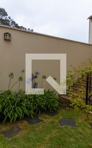 Casa à venda com 407m², 3 quartos e 4 vagas Casa à venda com 407m², 3 quartos e 4 vagasJardim