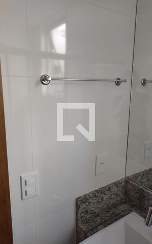 Apartamento à venda com 57m², 2 quartos e 2 vagas Apartamento à venda com 57m², 2 quartos e 2 vagasBanheiro
