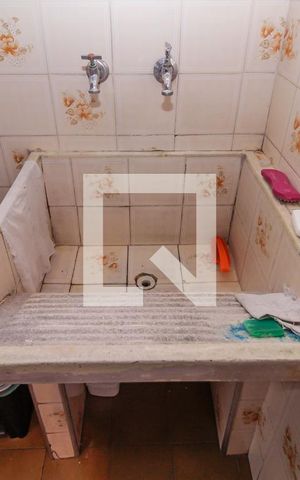 Casa à venda com 170m², 3 quartos e 2 vagas Casa à venda com 170m², 3 quartos e 2 vagasÁrea de Serviço