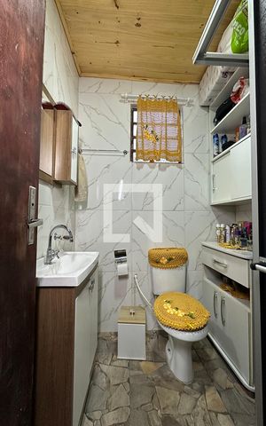 Casa à venda com 150m², 3 quartos e 1 vagaBanheiro 2