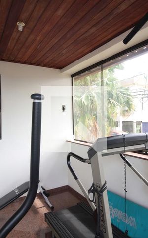 Casa à venda com 285m², 4 quartos e 4 vagasVaranda 