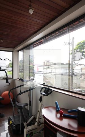 Casa à venda com 285m², 4 quartos e 4 vagasVaranda 