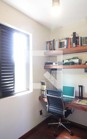 Casa à venda com 285m², 4 quartos e 4 vagasQuarto 2