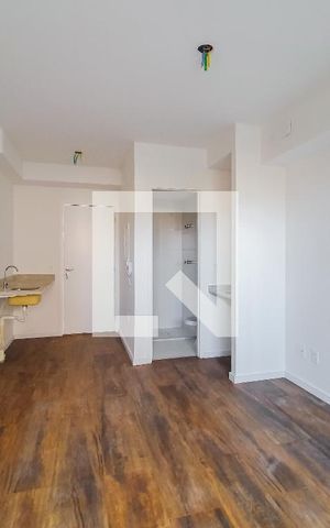 Studio à venda com 34m², 1 quarto e 1 vaga Studio à venda com 34m², 1 quarto e 1 vagaStudio