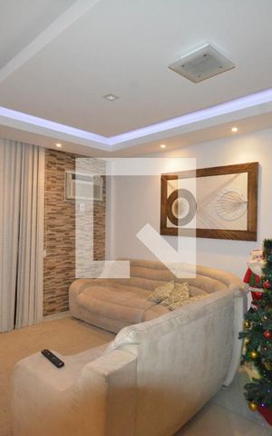 Apartamento à venda com 200m², 3 quartos e 2 vagasSala