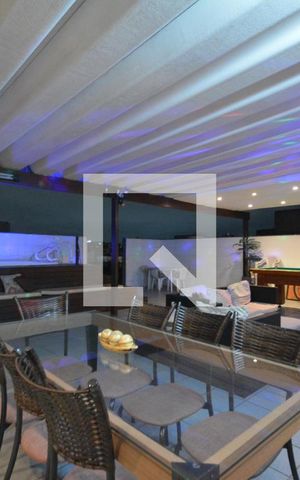 Apartamento à venda com 200m², 3 quartos e 2 vagasCobertura com piscina / Churrasqueira