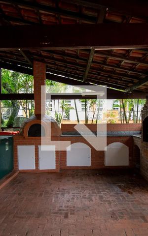 Casa de condomínio para alugar com 240m², 4 quartos e 2 vagas Casa de condomínio para alugar com 240m², 4 quartos e 2 vagasÁrea Comum - Churrasqueira