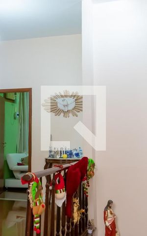Casa à venda com 300m², 4 quartos e 1 vaga Casa à venda com 300m², 4 quartos e 1 vagaHall de entrada