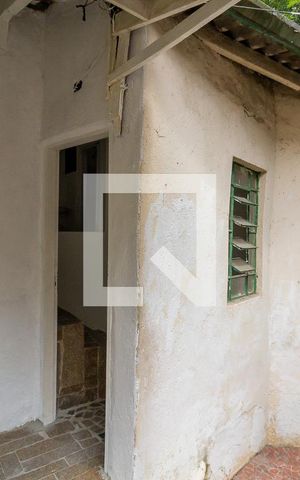 Casa para alugar com 25m², 1 quarto e sem vaga Casa para alugar com 25m², 1 quarto e sem vagaEntrada