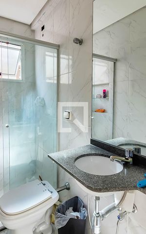 Casa à venda com 225m², 3 quartos e 3 vagas Casa à venda com 225m², 3 quartos e 3 vagasBanheiro