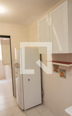 Apartamento à venda com 97m², 3 quartos e 2 vagas Apartamento à venda com 97m², 3 quartos e 2 vagasCozinha