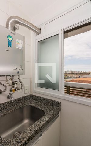 Apartamento à venda com 66m², 2 quartos e 1 vaga Apartamento à venda com 66m², 2 quartos e 1 vagaCozinha e Área de Serviço