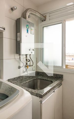 Apartamento à venda com 66m², 2 quartos e 1 vaga Apartamento à venda com 66m², 2 quartos e 1 vagaCozinha e Área de Serviço