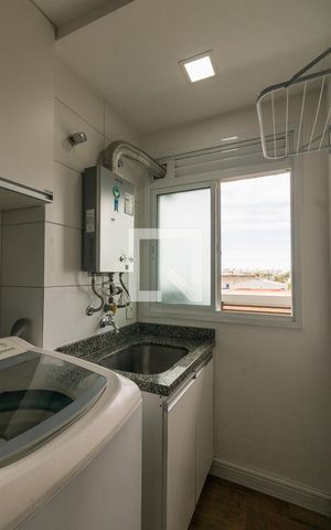 Apartamento à venda com 66m², 2 quartos e 1 vaga Apartamento à venda com 66m², 2 quartos e 1 vagaCozinha e Área de Serviço