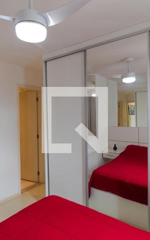 Apartamento à venda com 47m², 2 quartos e 1 vaga Apartamento à venda com 47m², 2 quartos e 1 vagaSuíte