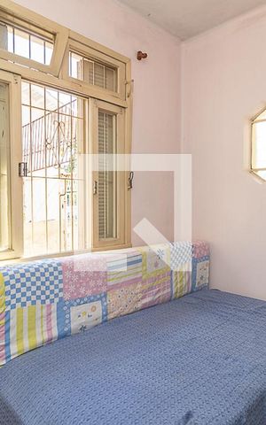 Casa à venda com 150m², 3 quartos e 4 vagas Casa à venda com 150m², 3 quartos e 4 vagasQuarto 1