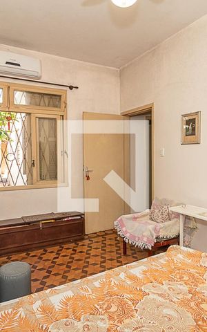 Casa à venda com 150m², 3 quartos e 4 vagas Casa à venda com 150m², 3 quartos e 4 vagasQuarto 2