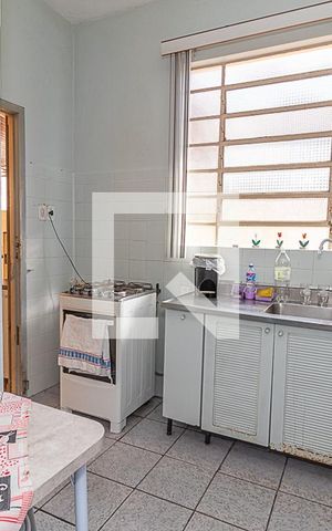 Casa à venda com 150m², 3 quartos e 4 vagas Casa à venda com 150m², 3 quartos e 4 vagasCozinha